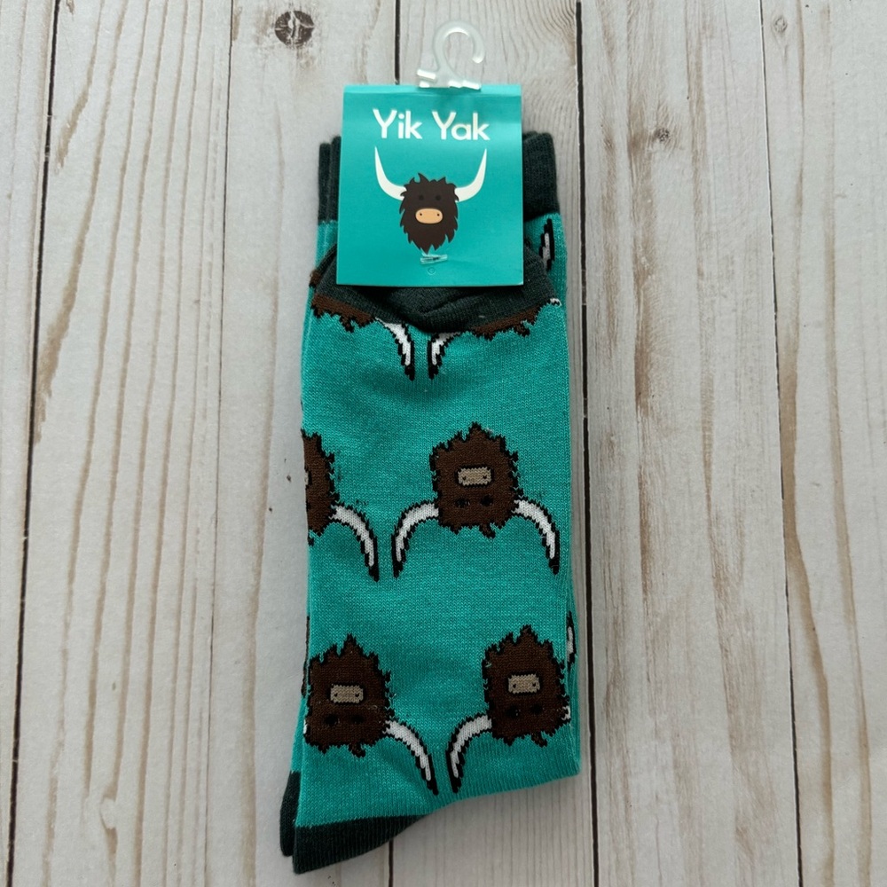 Yik Yak socks NWT